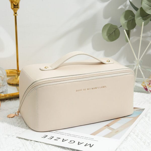 Cosmetic bag - Image 6